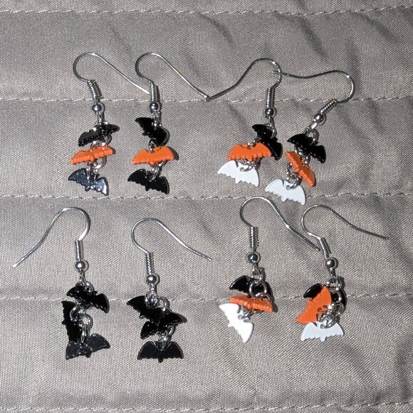 $1 with Bundle ~ Bat Earring Bundle 5196 - Picture 1 of 6